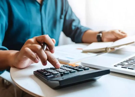 O que os pequenos negócios precisam saber sobre os novos impostos na emissão de notas fiscais