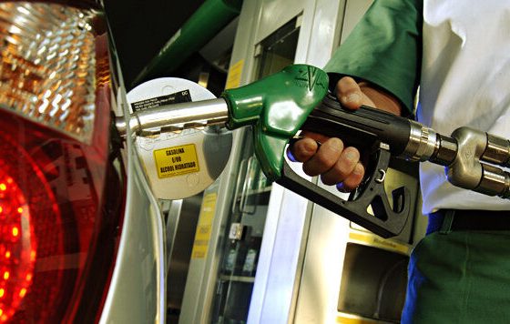 Refinaria de Mataripe, segunda maior do país, reduz preço da gasolina em 11,3%