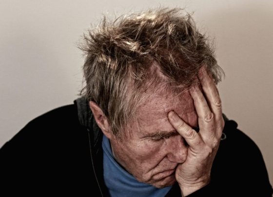 Sintomas do Alzheimer podem se confundir com depressão