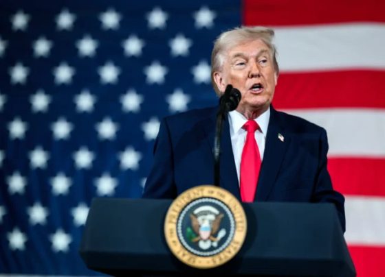 Trump ameaça punir países que apoiem o Irã