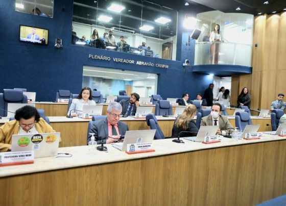 Vereadores iniciam discussão sobre Hino de Aracaju nas escolas e aprovam PL que avança na proteção de pessoas com deficiência