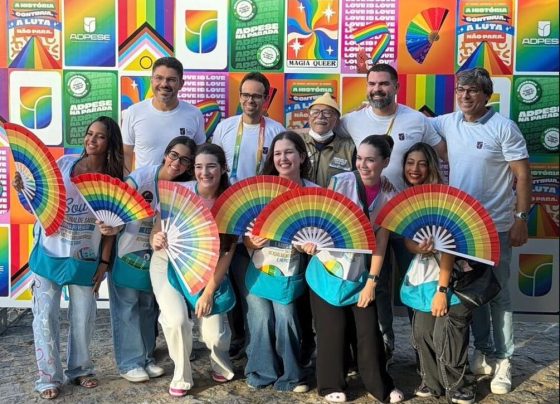 ADPESE reforça compromisso com a diversidade durante Parada LGBTQIAPN+