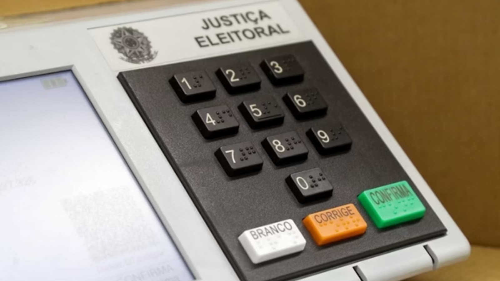 Abin alerta governo e TSE sobre risco de interferência “crítica” dos EUA nas eleições