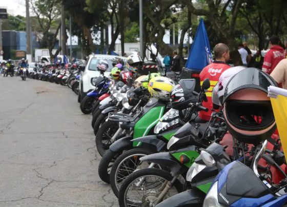 Apenas 1 em cada 5 motociclistas de app tem cobertura previdenciária