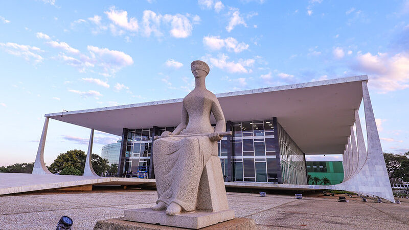 Crise institucional no STF pode afetar investimentos, câmbio e juros no Brasil