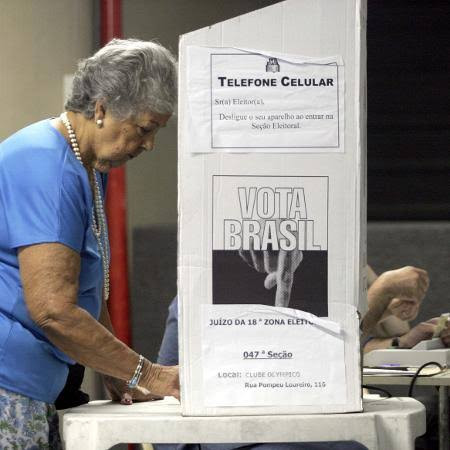 Eleitorado brasileiro acima dos 60 anos cresce mais de 70% nos últimos 16 anos e pode influenciar resultado final