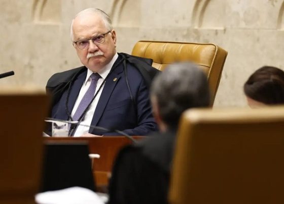 Fachin silencia sobre crise no STF em 1ª sessão pós-embate entre ministros