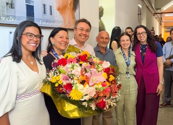 HOSPITAL DE CIRURGIA HOMENAGEIA  MÁRCIA GUIMARÃES POR LIDERANÇA NA RECONSTRUÇÃO DA INSTITUIÇÃO