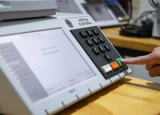 Justiça Eleitoral garante transporte e urnas adaptadas para PCD