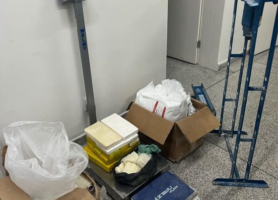PM apreende cocaína e 8 kg de maconha no José Conrado de Araújo