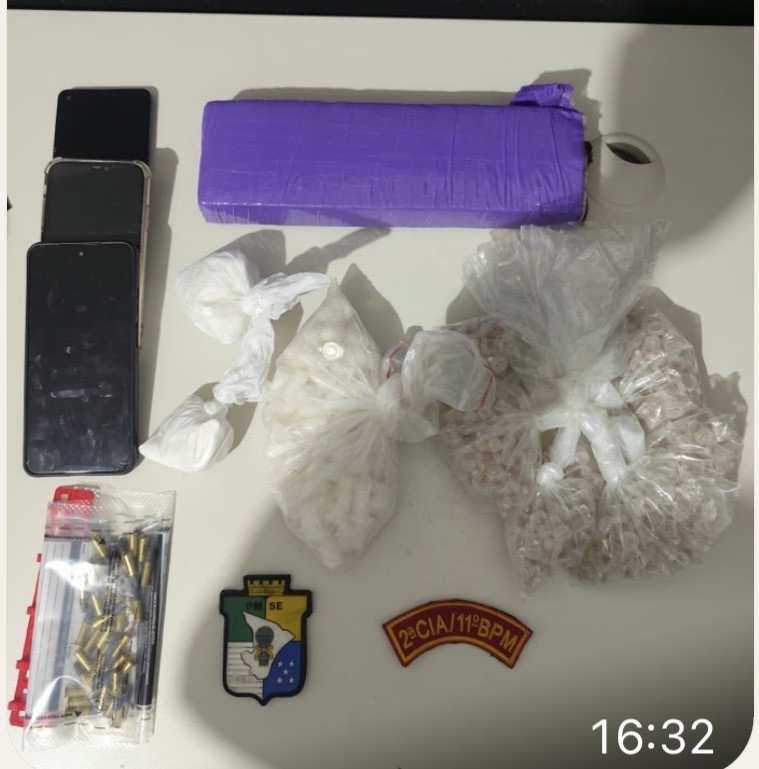 PM prende dupla e apreende drogas e 50 munições durante blitz em Poço Verde
