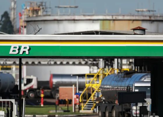 Petrobras aumenta diesel, mas subsítio mantém valor final; entenda