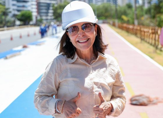 Prefeita de Aracaju entrega reforma do calçadão da 13 de Julho