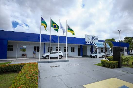 Prefeitura de Aracaju realiza pagamento de direitos do magistério e fará folha suplementar