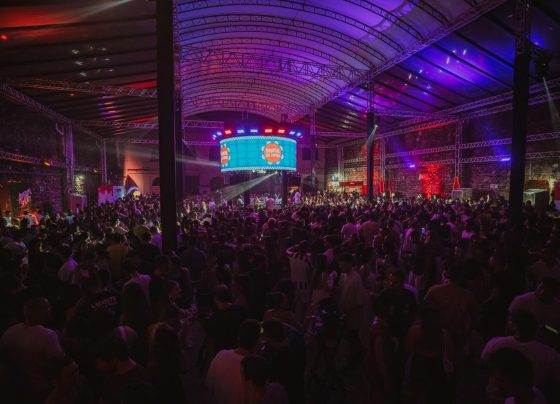 Quintal du Samba agita véspera de feriado no rooftop do RioMar Aracaju