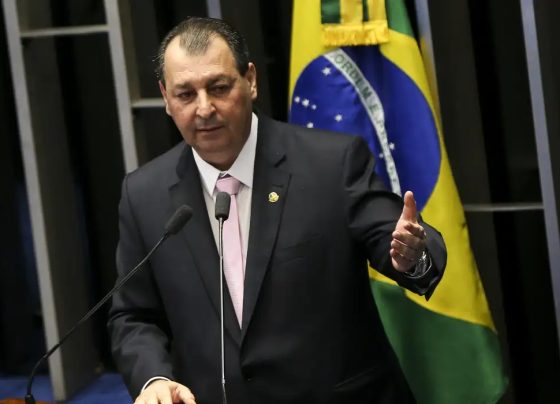 Relator da CCJ rejeita emendas da oposição que buscavam manter 6×1