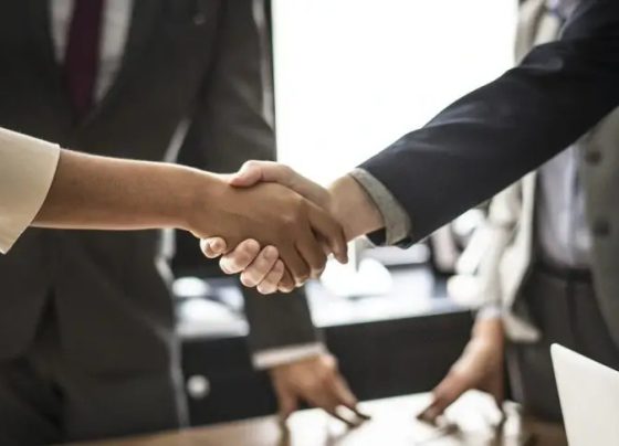 Saiba como se preparar para conversar com quem pode ajudar seu negócio a crescer