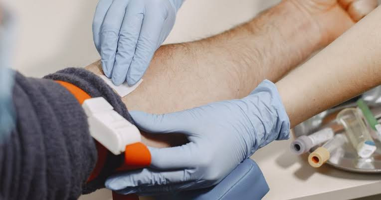 Testemunhas de Jeová flexibilizam regra sobre doação de sangue