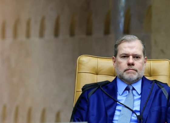Toffoli se declara suspeito e não votará em julgamento sobre Moraes