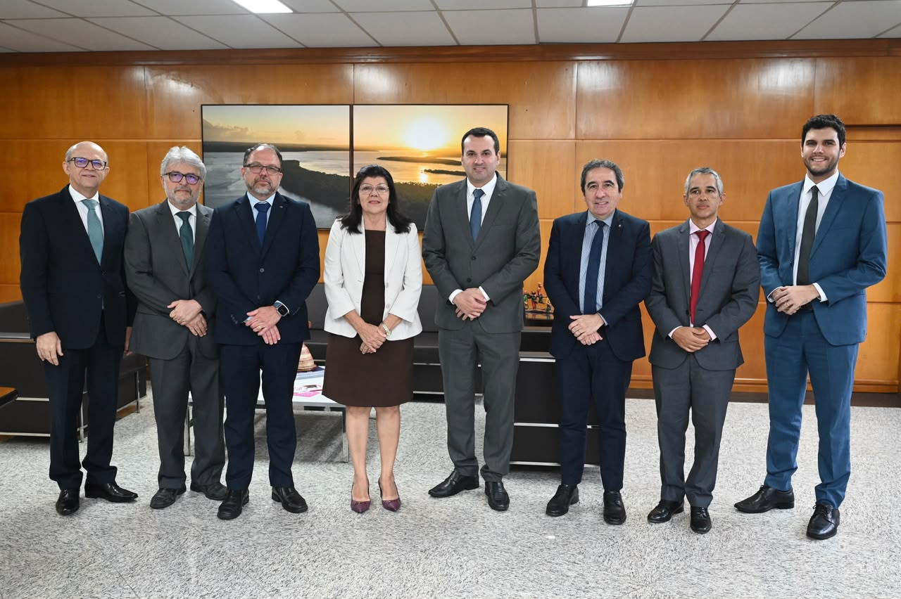 Tribunal de Contas de Sergipe e Receita Federal articulam orientação aos municípios sobre cenário previdenciário