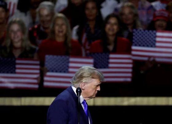 Trump diz que guerra com Irã acabará após eleição de meio de mandato