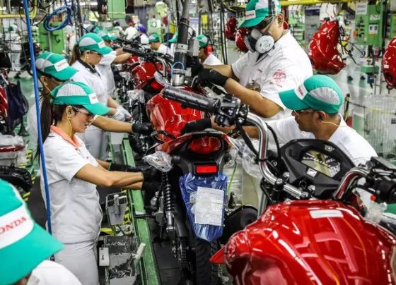 Vendas de motos sobem 10,6% em agosto ante 2025, diz Fenabrave