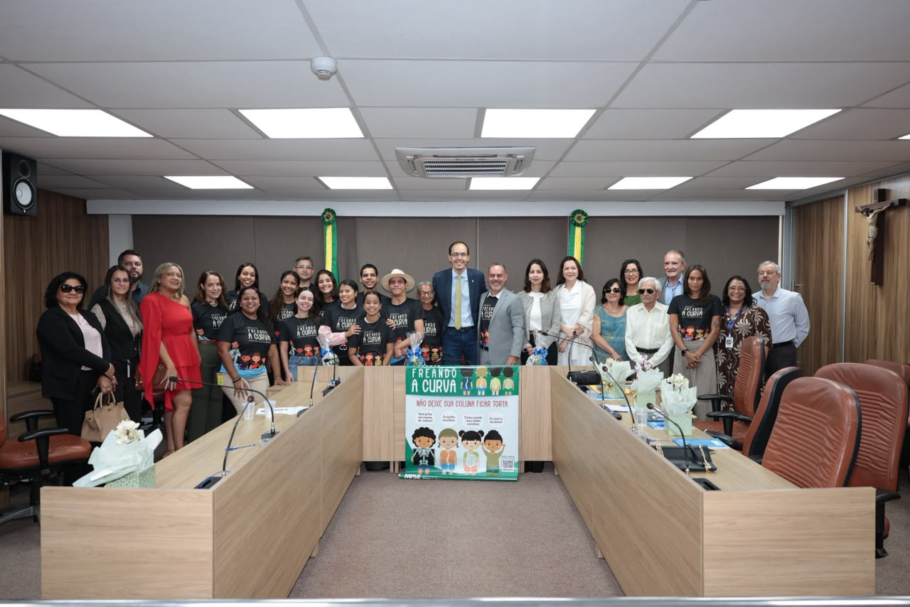 Audiência Pública debate ações voltadas para crianças e adolescentes com problemas na coluna vertebral