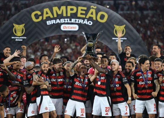 Bola de Ouro 2026: quem são os brasileiros que concorrem ao prêmio
