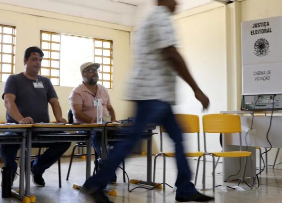 Cerca de 158,7 milhões de eleitores vão às urnas em todo o país