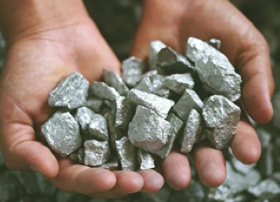 Conheça metal extraído em Minas que salvas vidas em batidas de carro