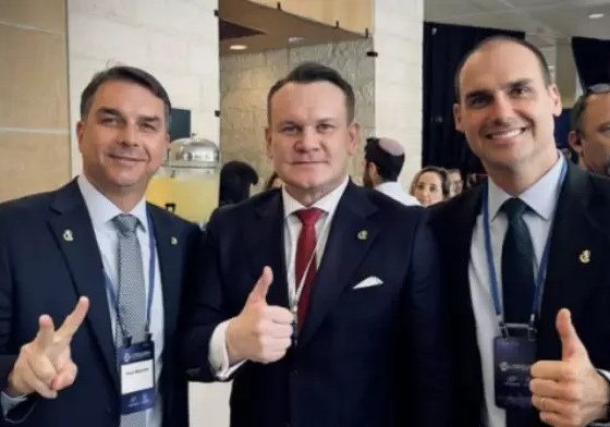 Deputado polonês diz que ajudará a deportar brasileiras que votaram em Lula