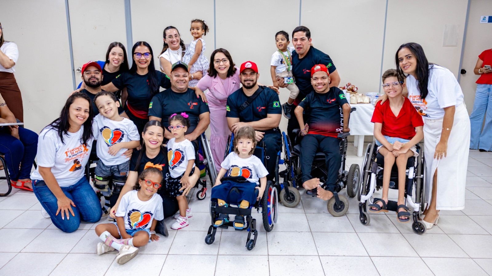 Emília participa de encontro com mães de crianças com mielomeningocele