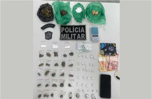 Homem é preso suspeito de tráfico de drogas no bairro Dezoito do Forte, em Aracaju