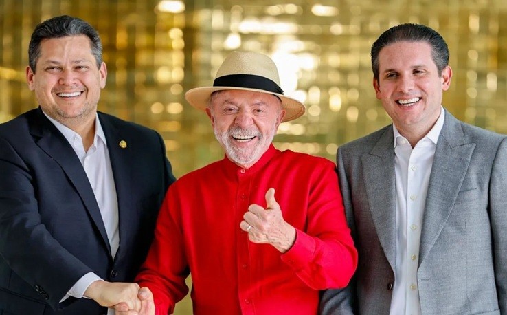 Hugo e Alcolumbre pavimentam reeleição no Congresso com vitória de Lula