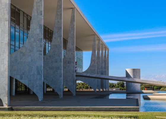 Instituto prevê impacto fiscal de R$ 40 bilhões com medidas de Lula