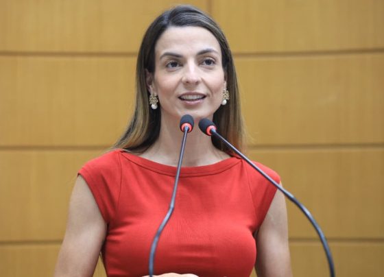 Lidiane Lucena expressão gratidão por votação e destaca a combate ao feminicídio