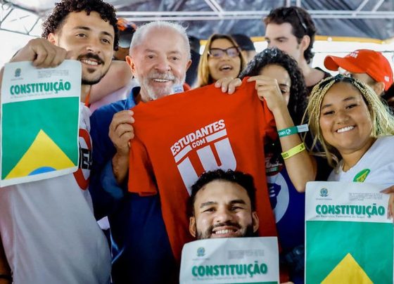 Lula garante versão universitária do “Pé de Meia” caso seja reeleito