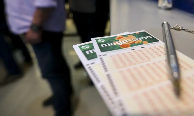 Mega-Sena acumula e prêmio chega a R$ 305 milhões nesta terça-feira