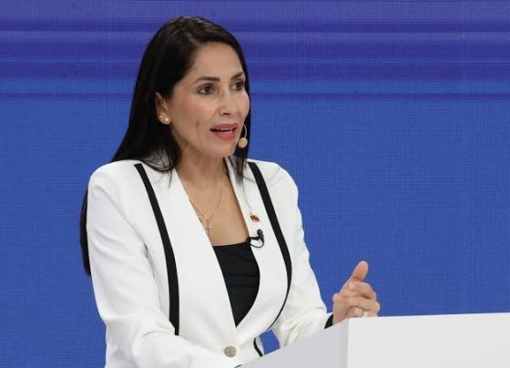 No Equador, principal líder esquerdista da oposição e ex-candidata presidencial é presa