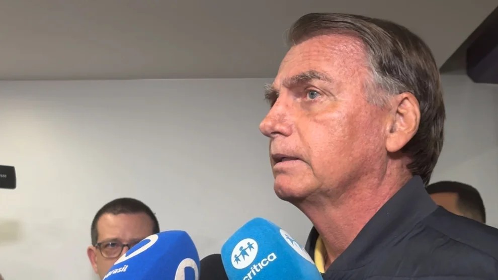 Nunes Marques pede à PGR parecer sobre revisão da pena de Bolsonaro