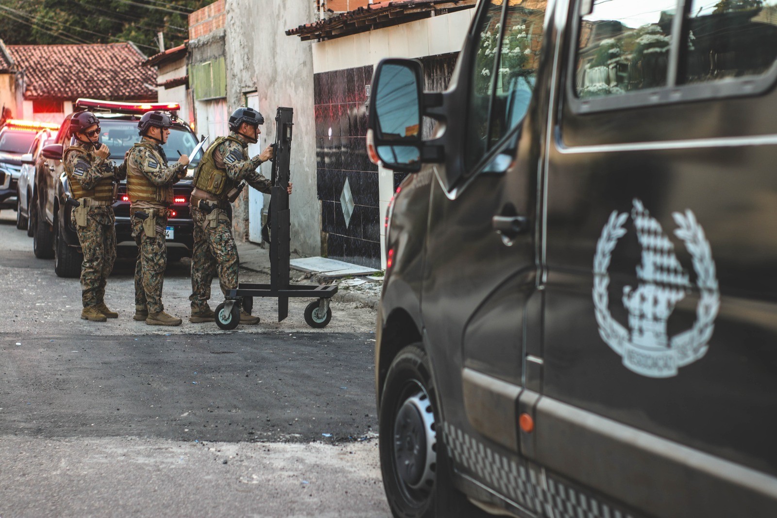 Polícia Militar encerra ocorrência crítica com entrega segura de criança de sete anos em Aracaju