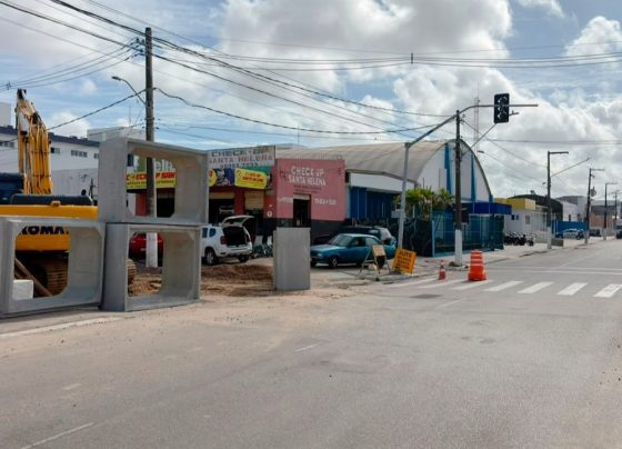 SMTT interdita cruzamento da Simeão Sobral para obras de macrodrenagem