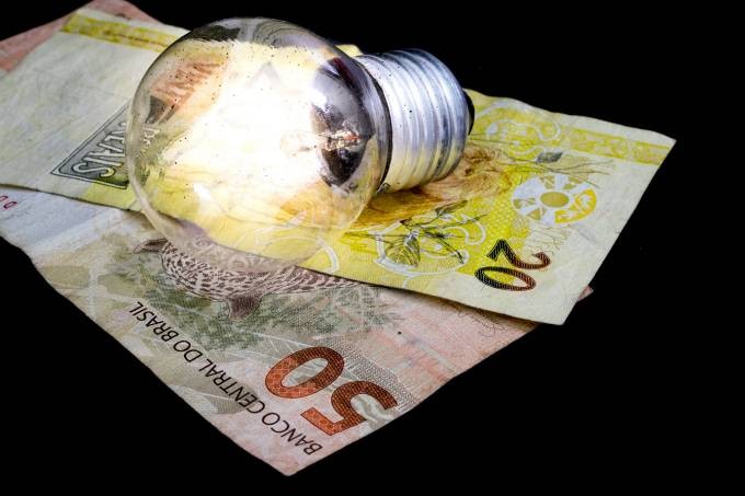 STF define prazo para devolução de cobranças indevidas em contas de luz