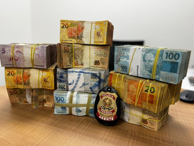 Saída fiscal recorde, com alta de mais de 80%, acende alerta para fuga de cérebros e capital