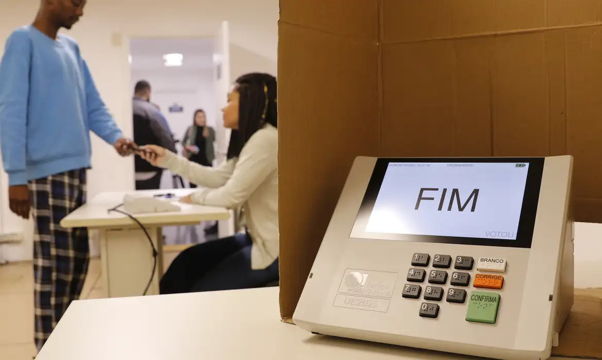 TRE-RJ alerta eleitores sobre alteração no local de votação