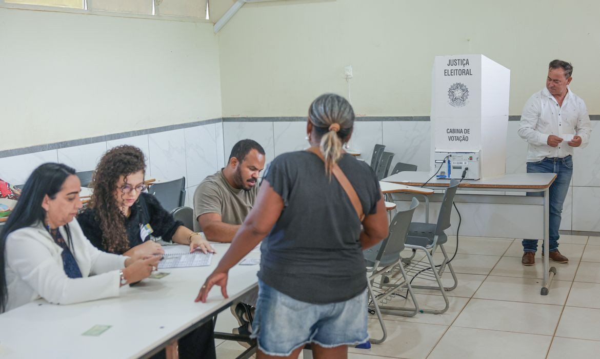 TSE desmente alegação de fraude na apuração dos votos