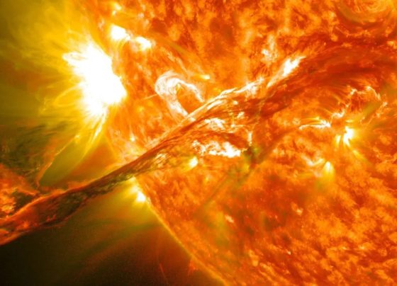 Terra entra em alerta após erupção em filamento do Sol gerar tempestade solar em direção ao planeta