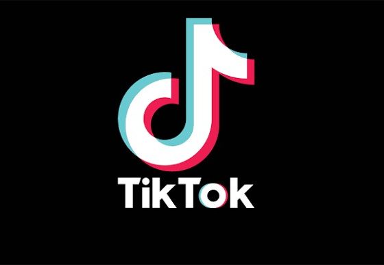 TikTok é alvo de denúncias sobre exploração de menores em transmissões ao vivo