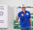 Governador vota no Dinâmico e demonstra confiança em vitória de Lula