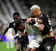 Vasco anula o Corinthians na ida, volta ileso e se